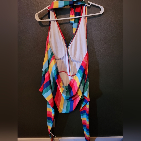 *2/$25* 4X Shein 1 piece rainbow swimsuit - Picture 4 of 6